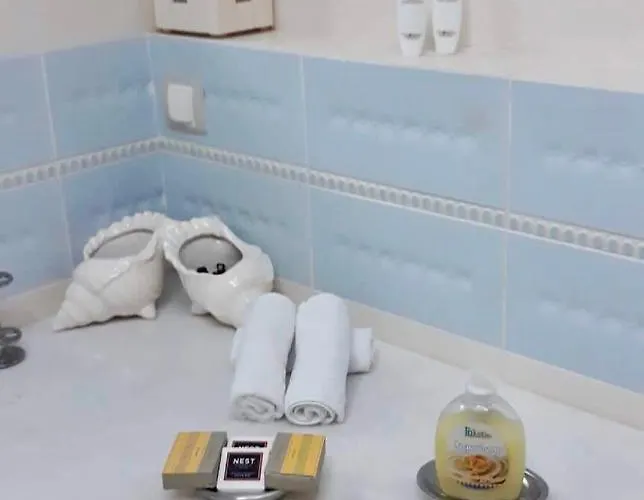 Azure Retreat Λουτράκι